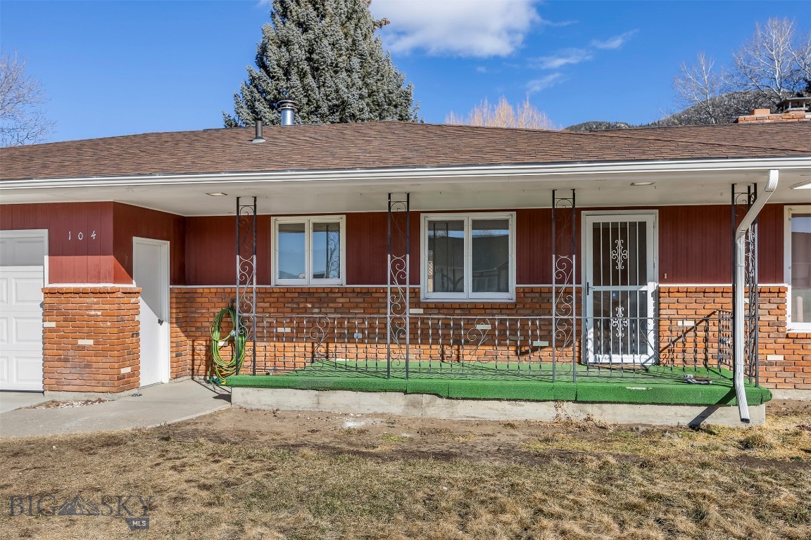 104 Rocky Mountain Property Photo 2