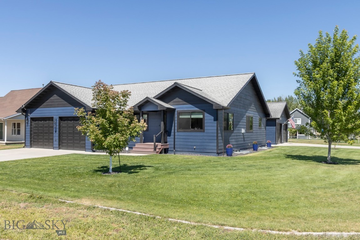 1013 E Missoula Avenue Property Photo 1