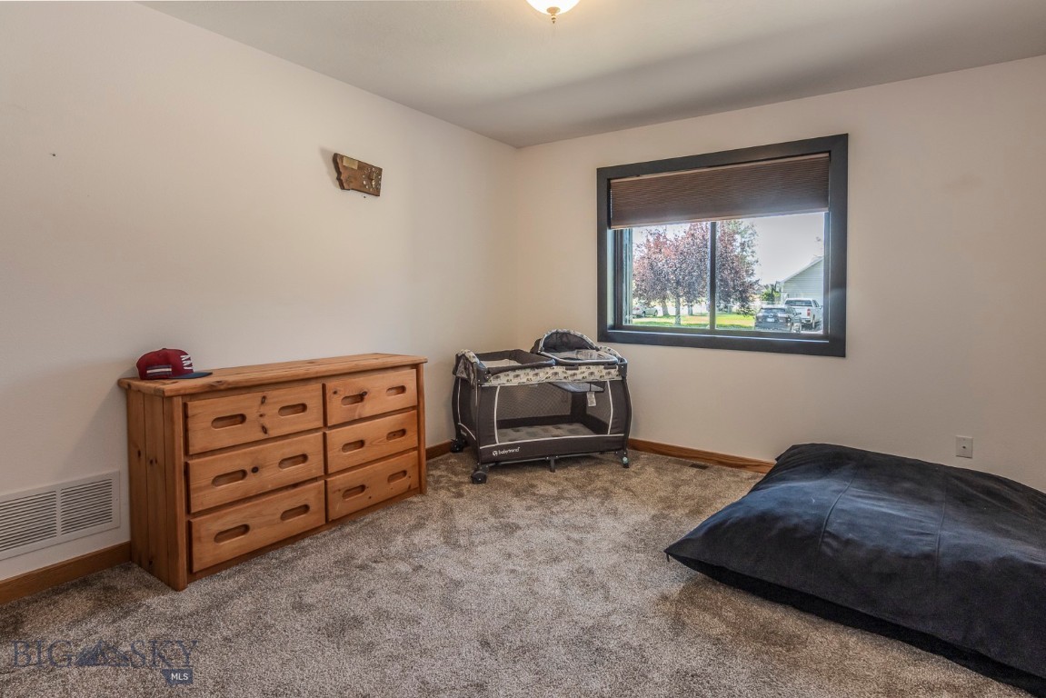 1013 E Missoula Avenue Property Photo 13