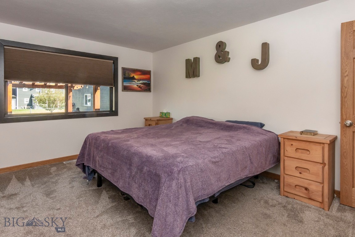 1013 E Missoula Avenue Property Photo 16