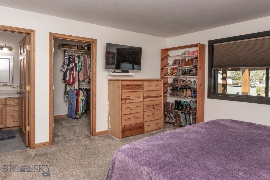 1013 E Missoula Avenue Property Photo 17