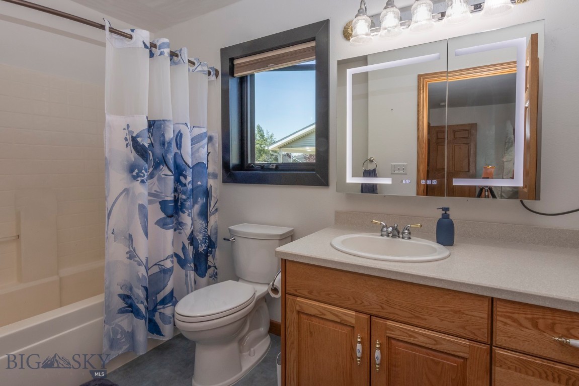 1013 E Missoula Avenue Property Photo 18