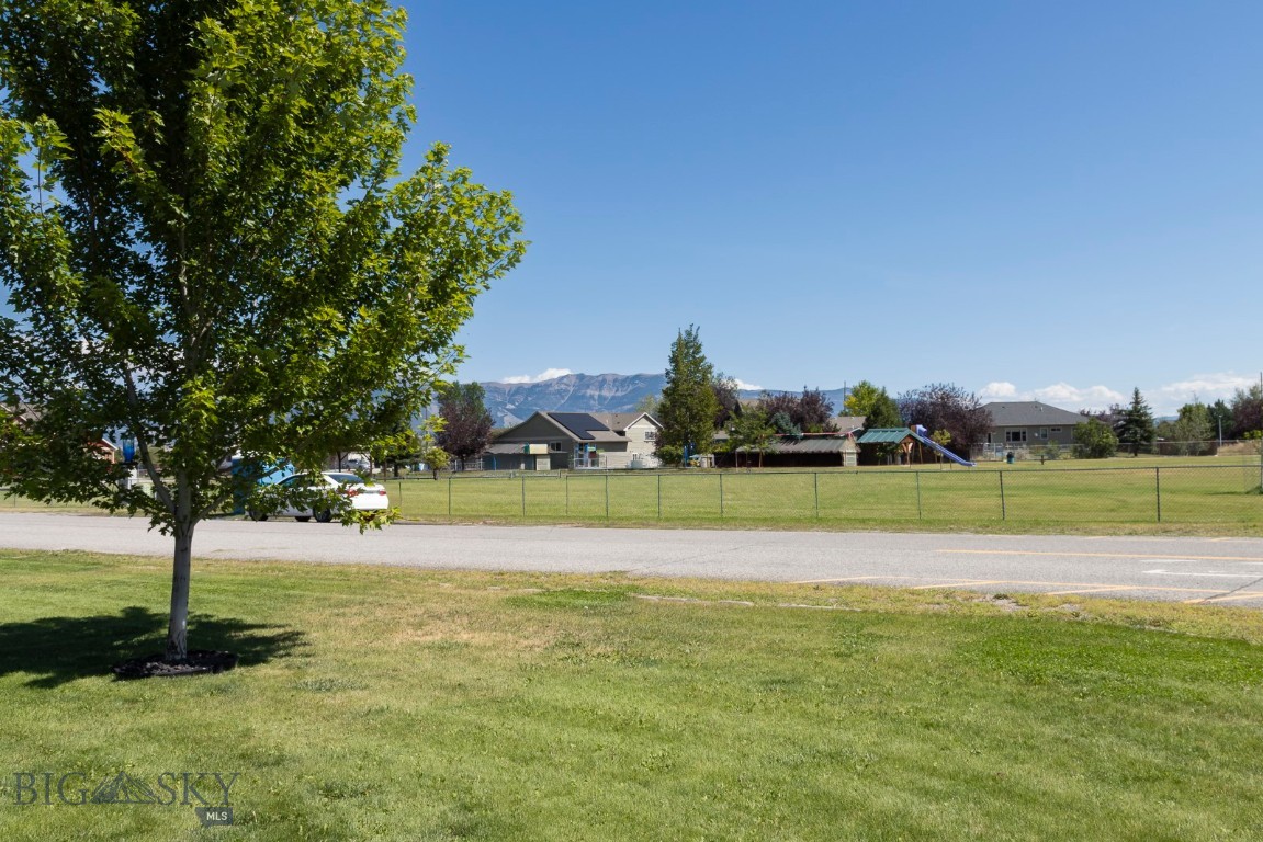 1013 E Missoula Avenue Property Photo 38