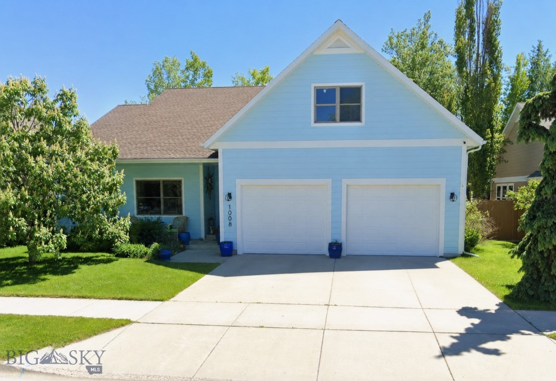 1008 New Holland Property Photo 1