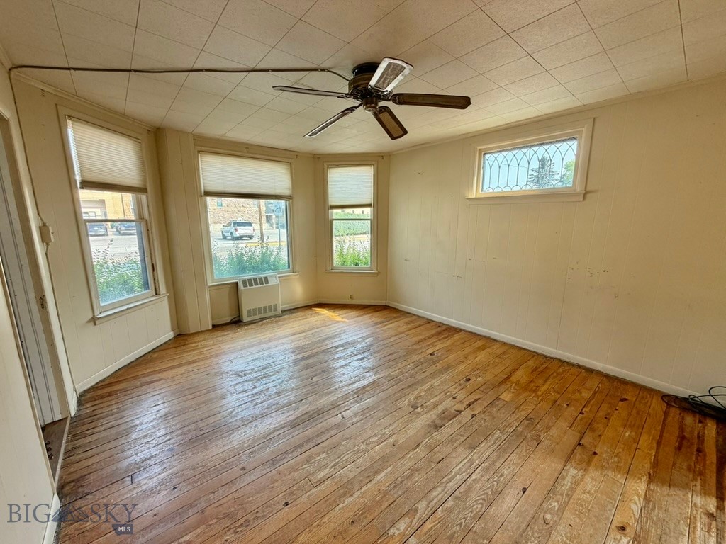 4 S Atlantic Street Property Photo 6