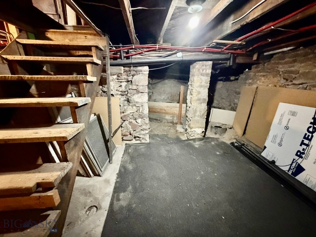 4 S Atlantic Street Property Photo 47