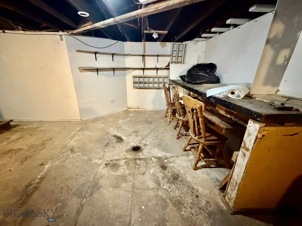 4 S Atlantic Street Property Photo 48
