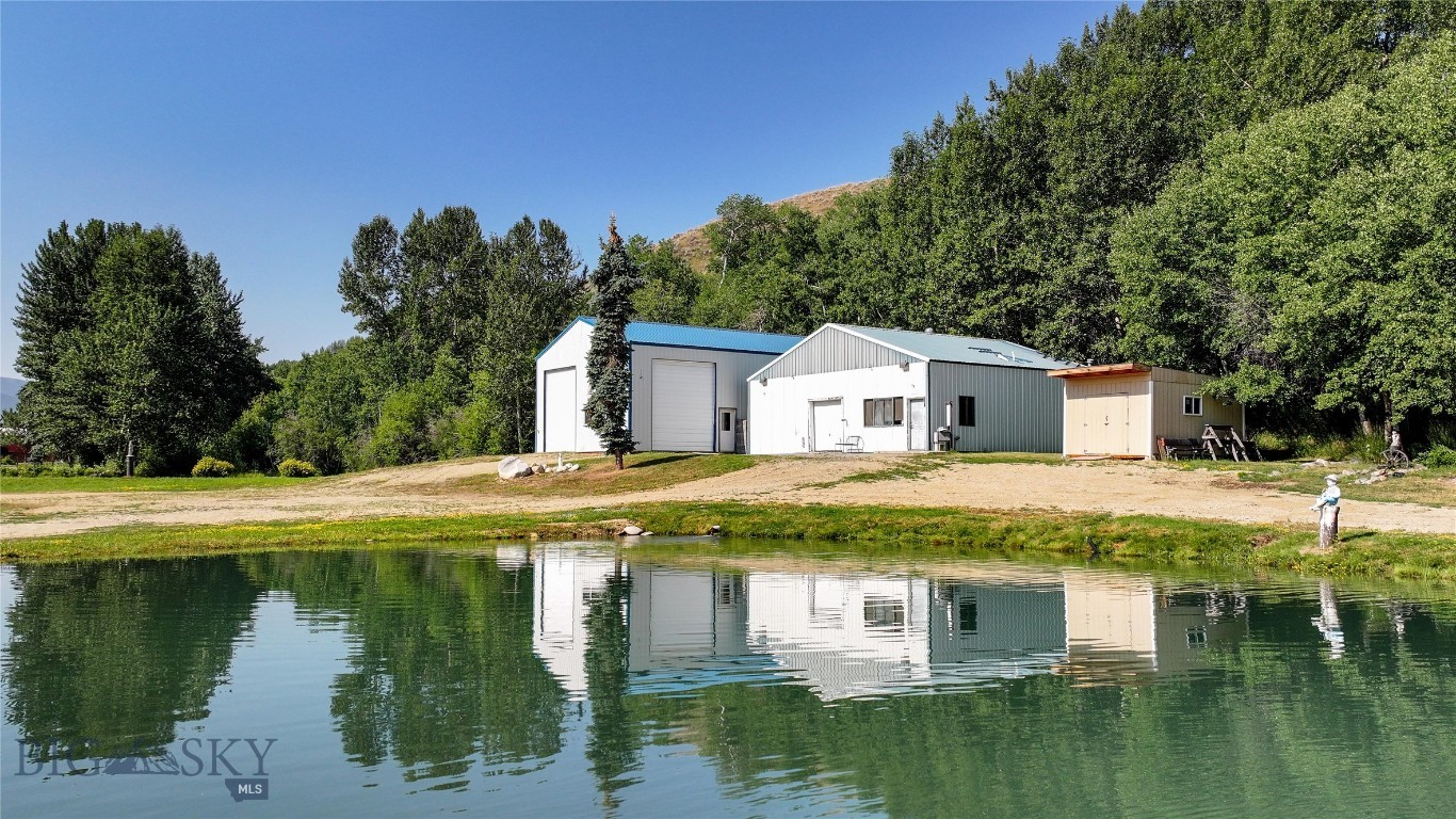 7209 Us Highway 212 Property Photo 1