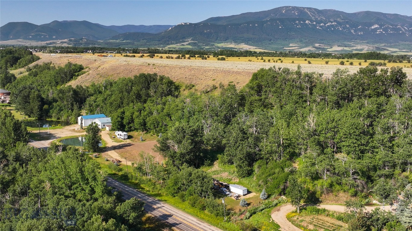 7209 Us Highway 212 Property Photo 2