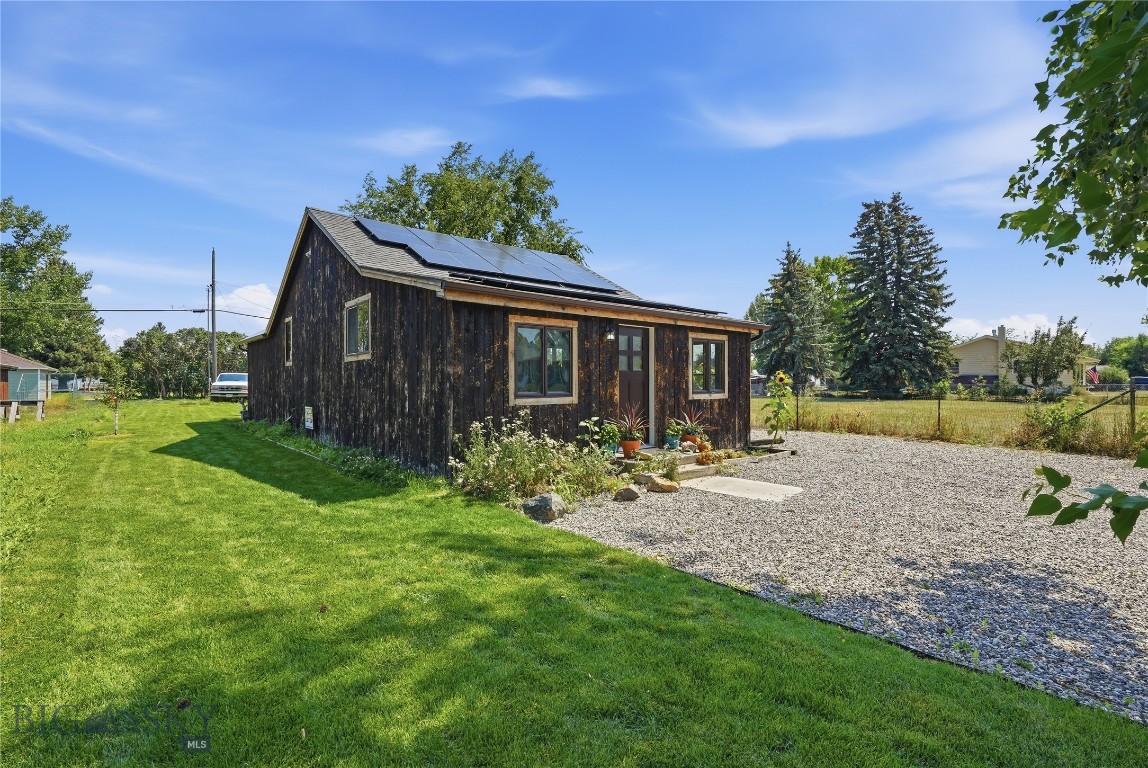 603 3rd Avenue E Property Photo 2