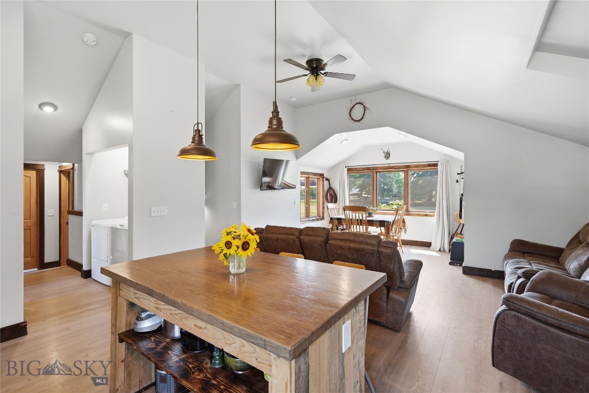 603 3rd Avenue E Property Photo 3