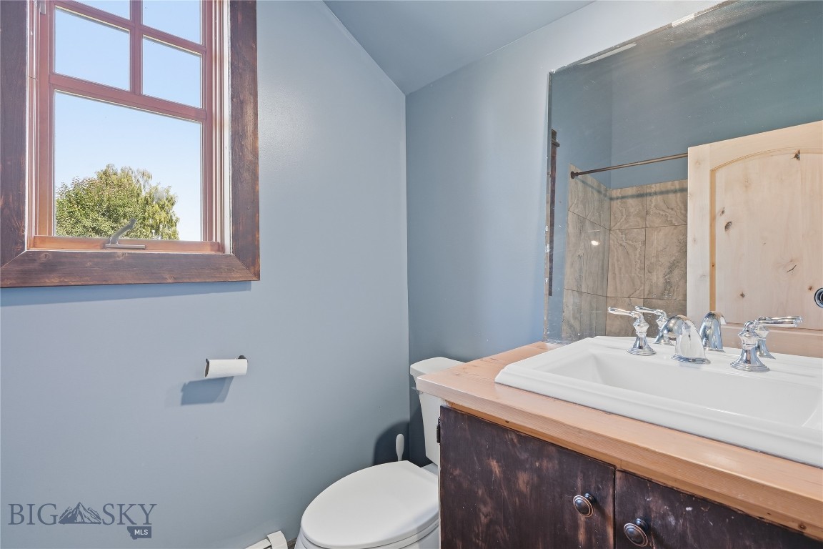 603 3rd Avenue E Property Photo 14