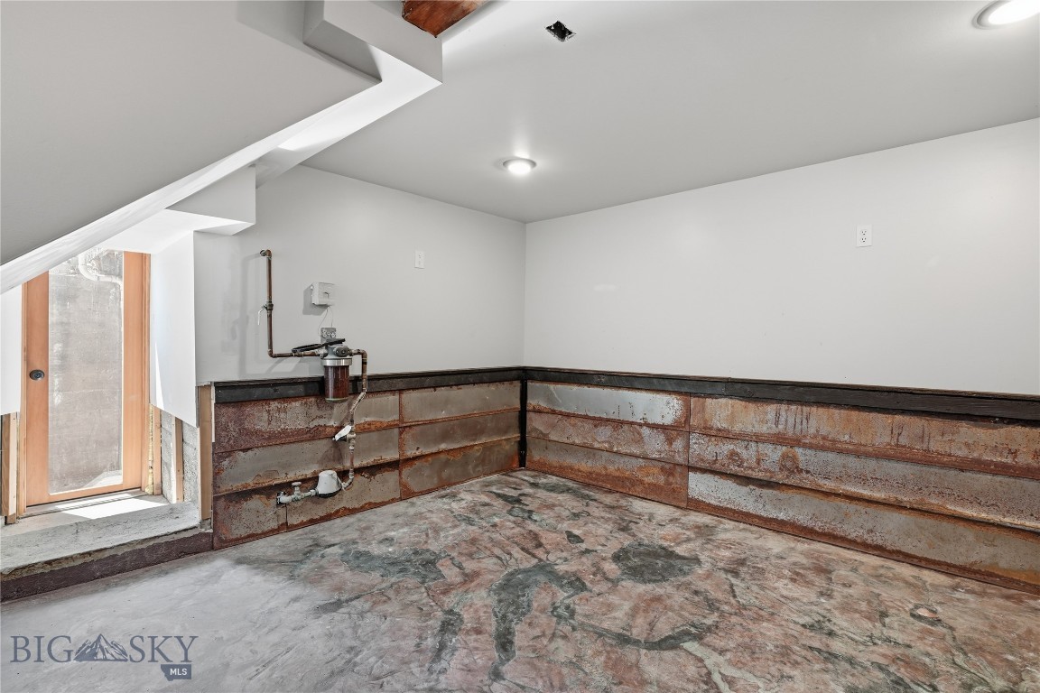 603 3rd Avenue E Property Photo 25