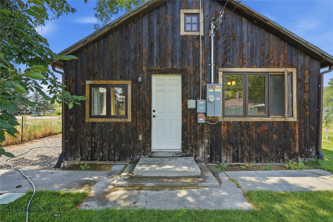 603 3rd Avenue E Property Photo 30
