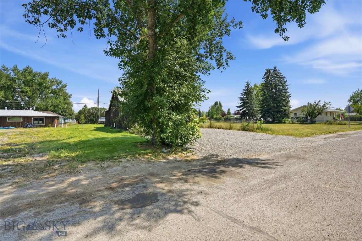 603 3rd Avenue E Property Photo 35