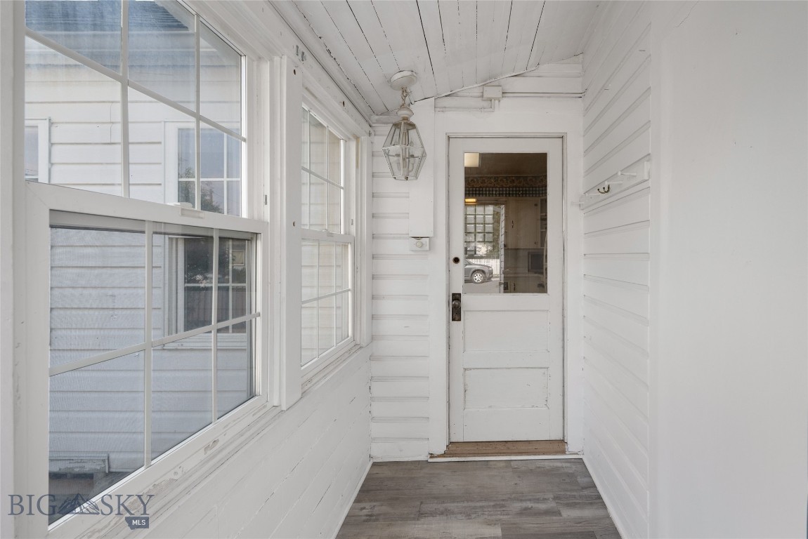 411 Ash Street Property Photo 5