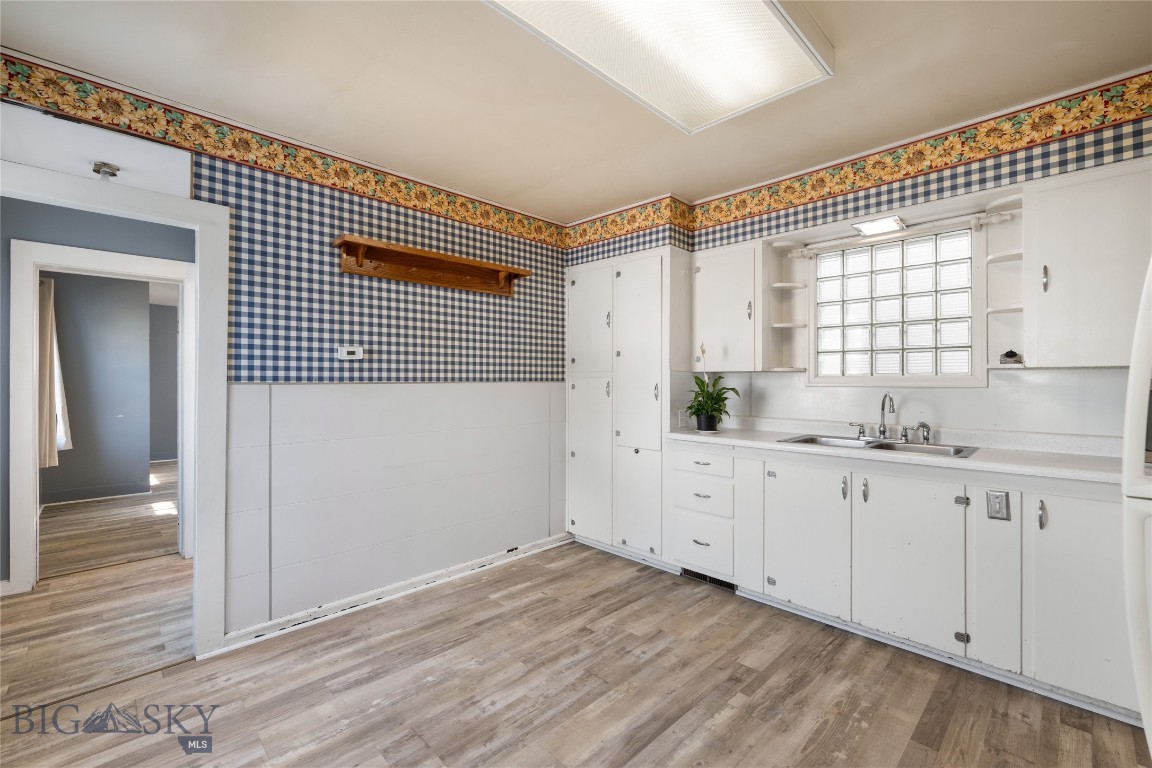 411 Ash Street Property Photo 8