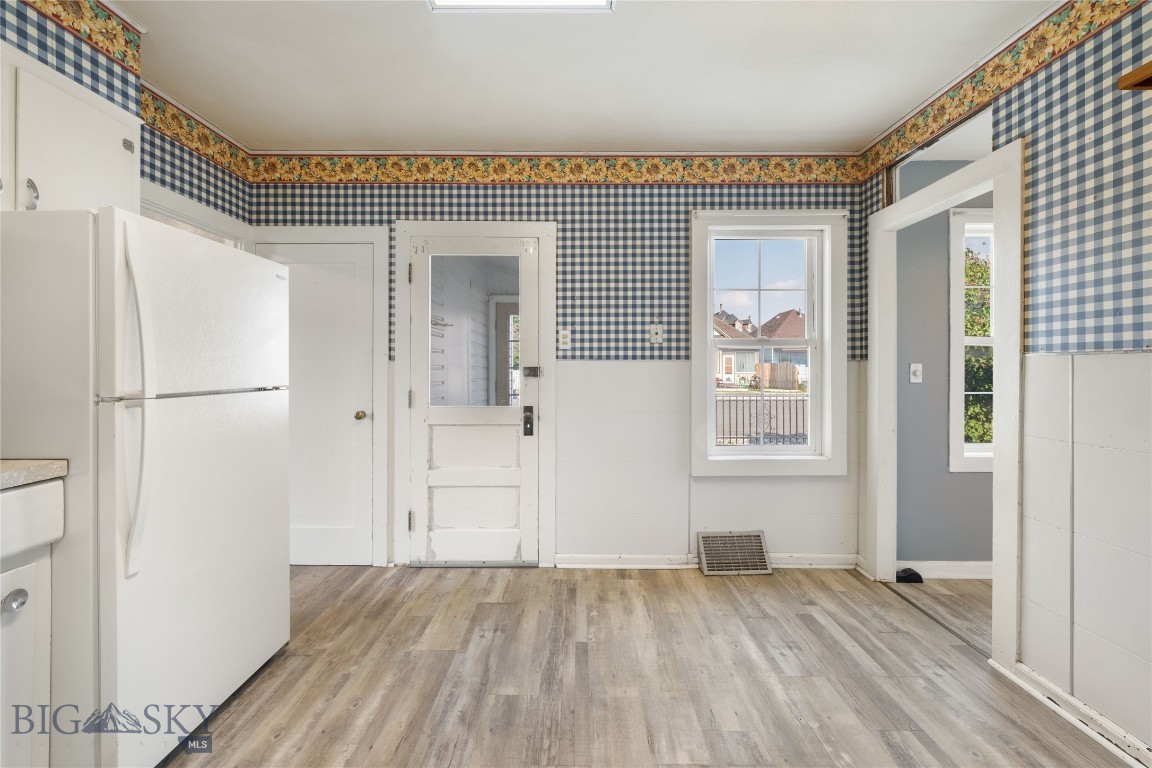411 Ash Street Property Photo 9
