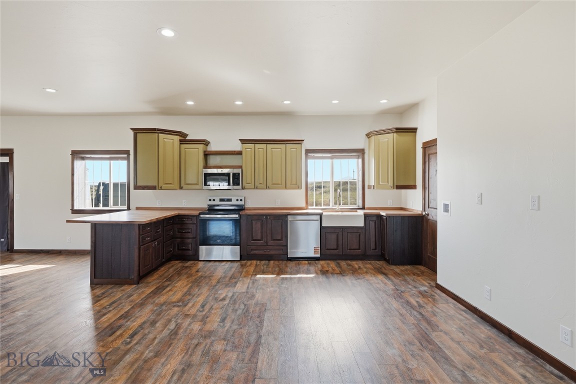 4 Murray Lane Property Photo 7