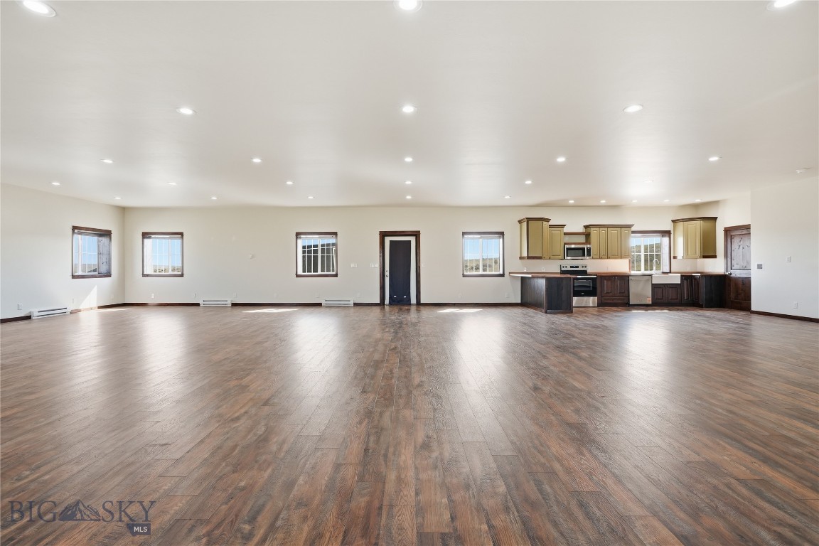 4 Murray Lane Property Photo 10
