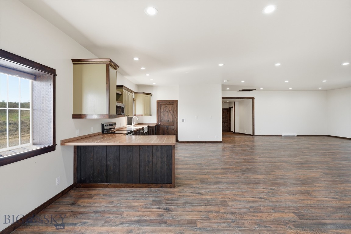 4 Murray Lane Property Photo 14