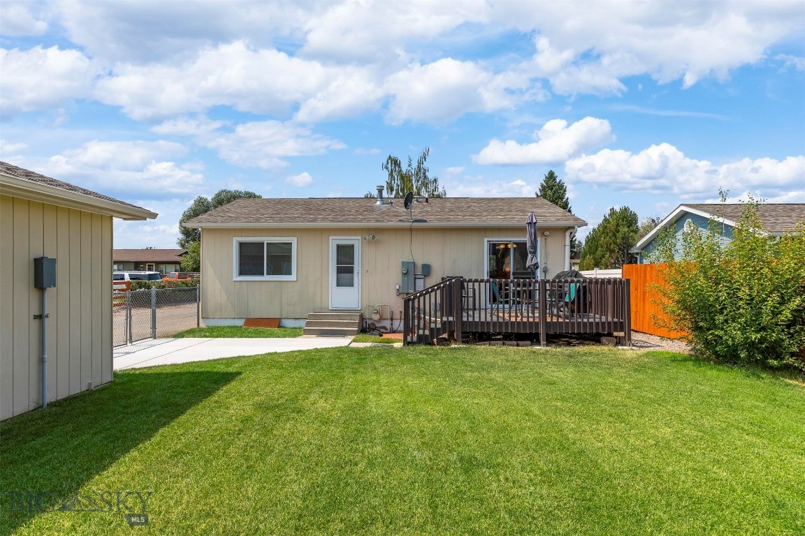 102 Star Lane Property Photo 2