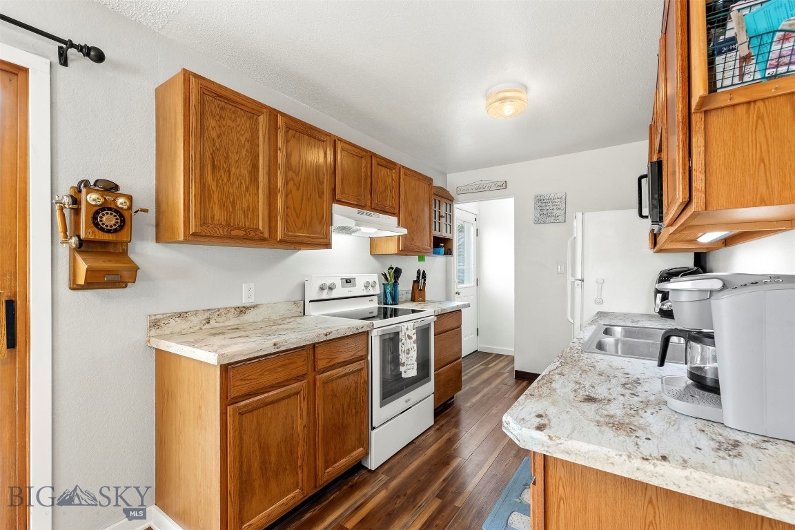 102 Star Lane Property Photo 5