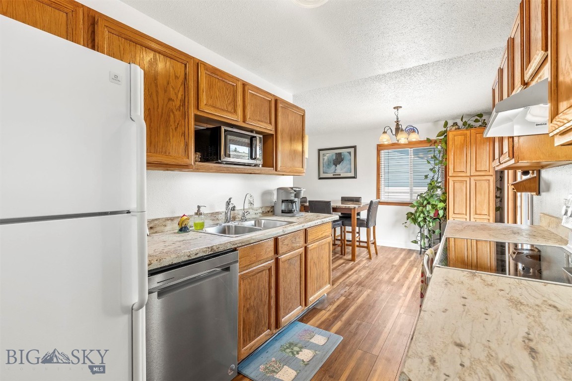 102 Star Lane Property Photo 7