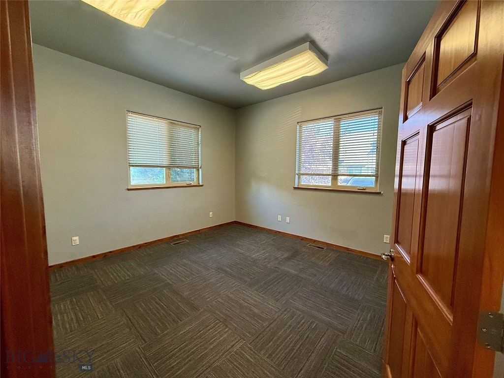 1091 Stoneridge Property Photo 5