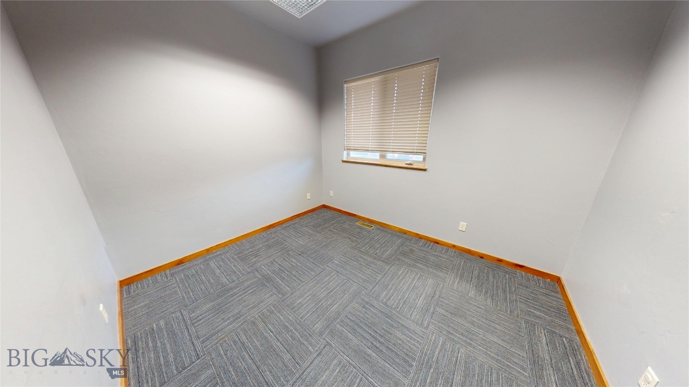 1091 Stoneridge Property Photo 13