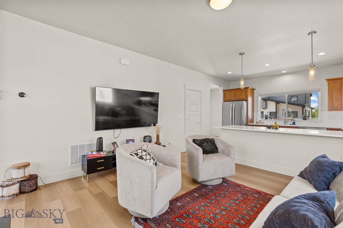 77 Horseshoe Loop Property Photo 15