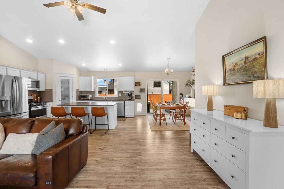 1502 Roundup Boulevard Property Photo 5