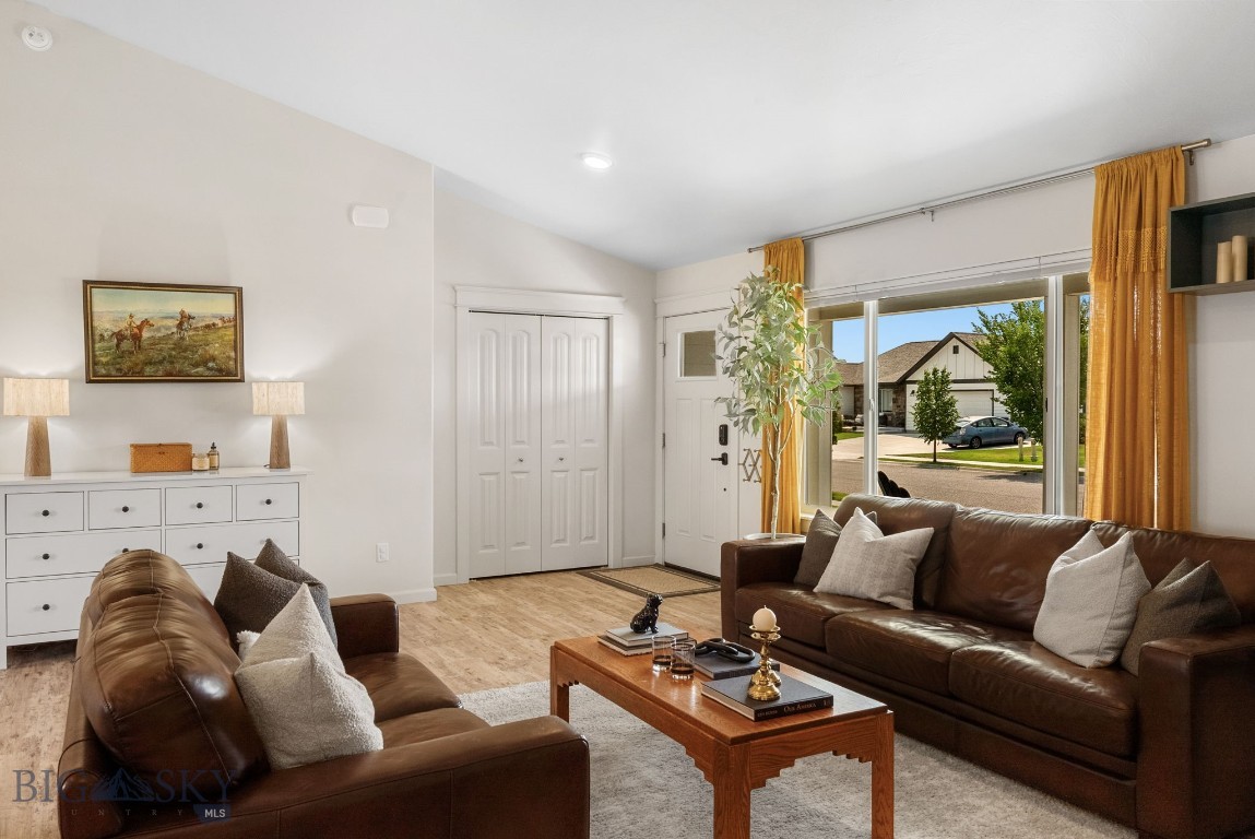 1502 Roundup Boulevard Property Photo 14