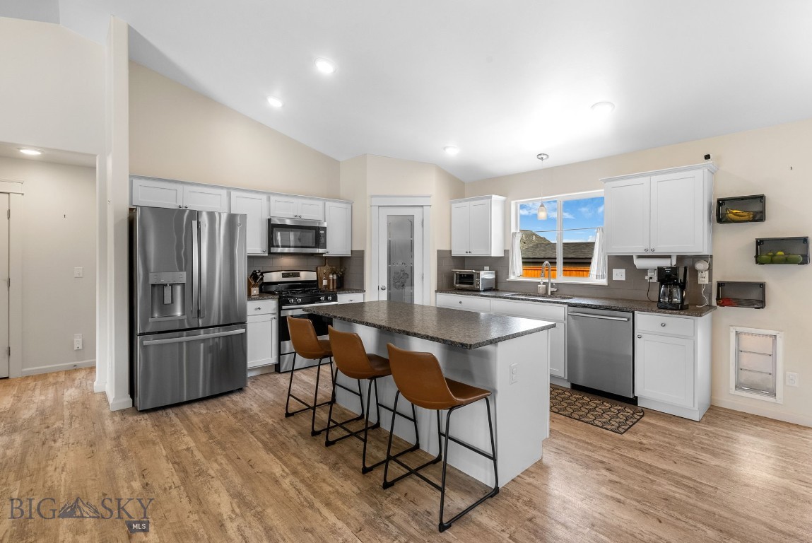 1502 Roundup Boulevard Property Photo 17