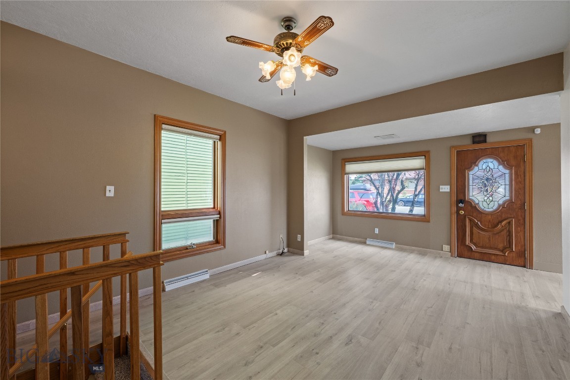 1043 S Colorado Property Photo 5