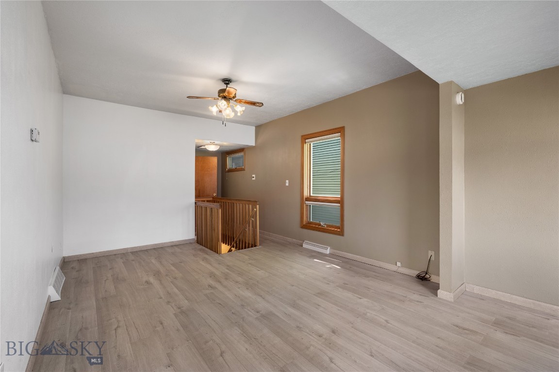 1043 S Colorado Property Photo 6