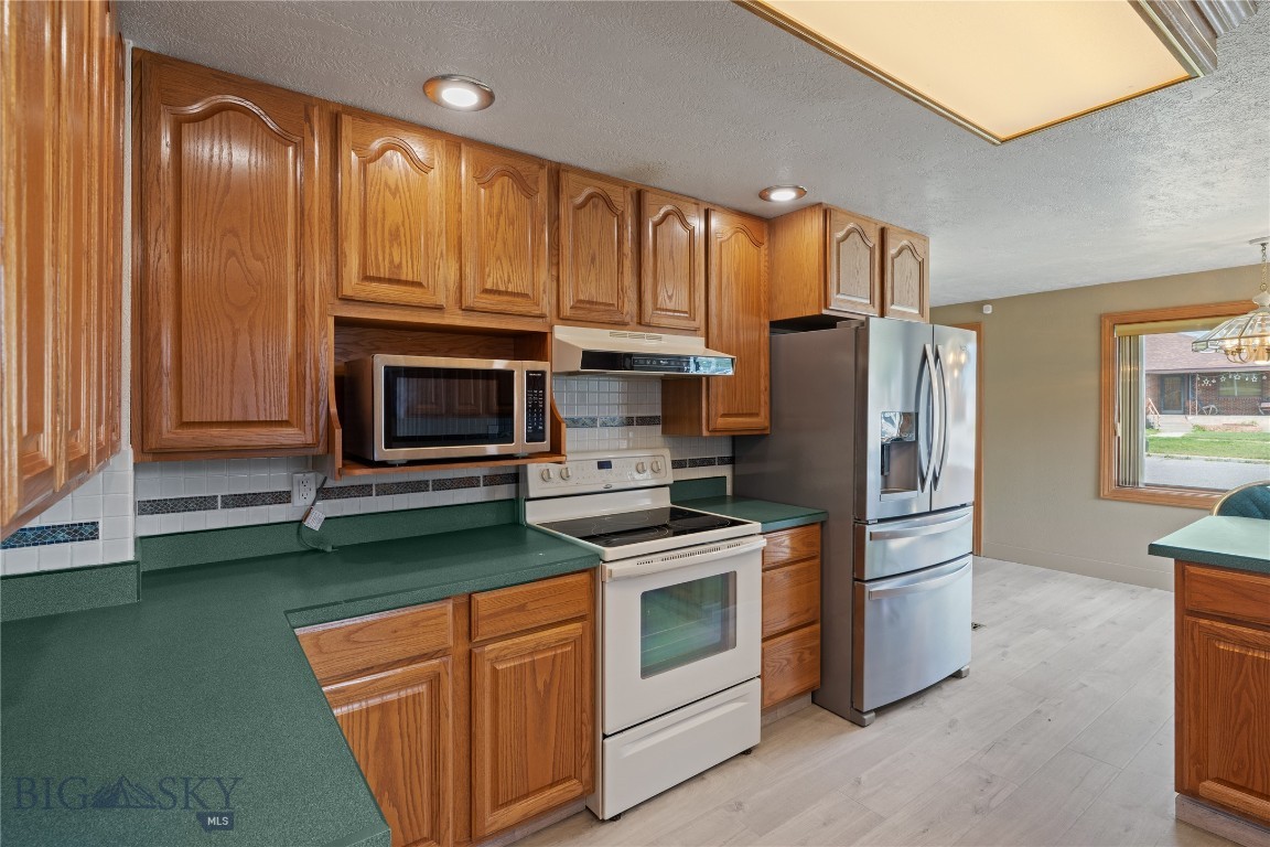 1043 S Colorado Property Photo 15