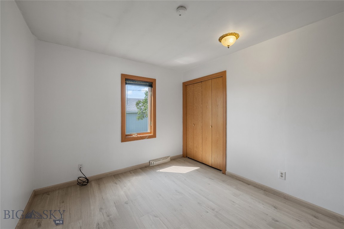 1043 S Colorado Property Photo 20