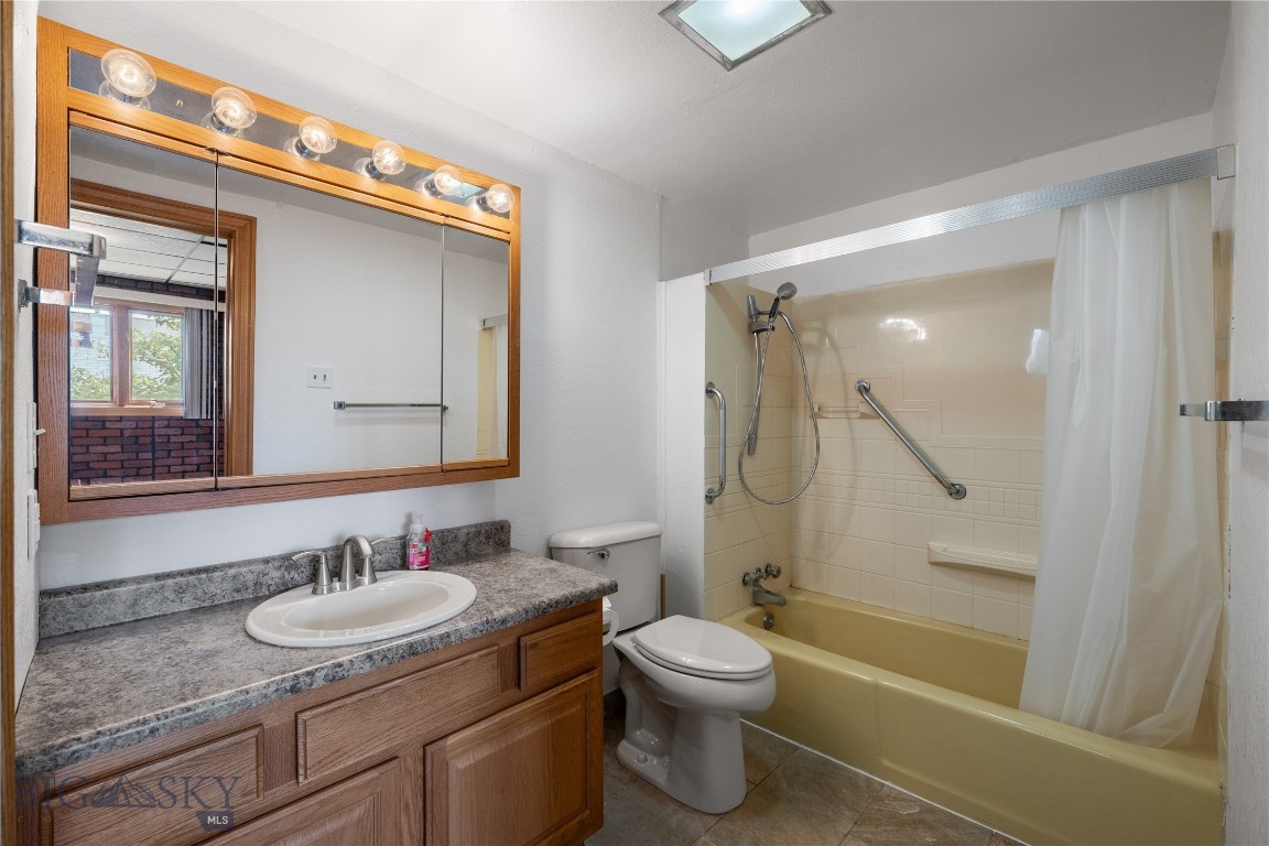 1043 S Colorado Property Photo 25