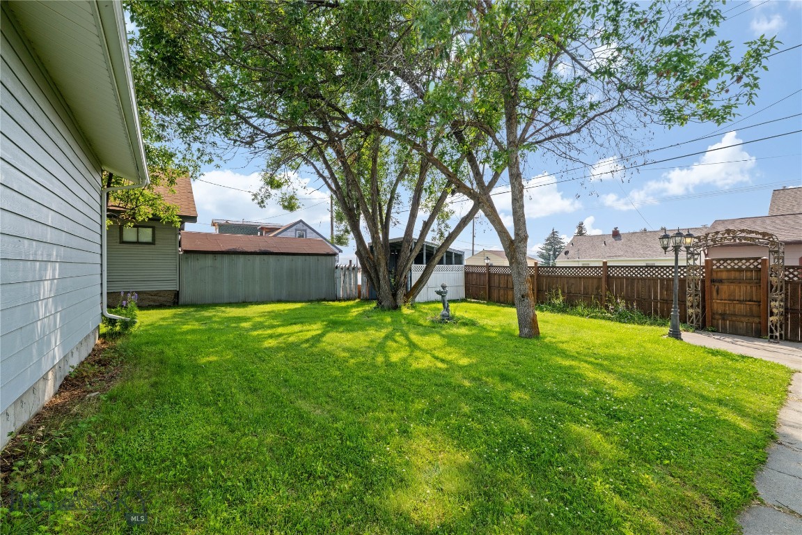 1043 S Colorado Property Photo 36