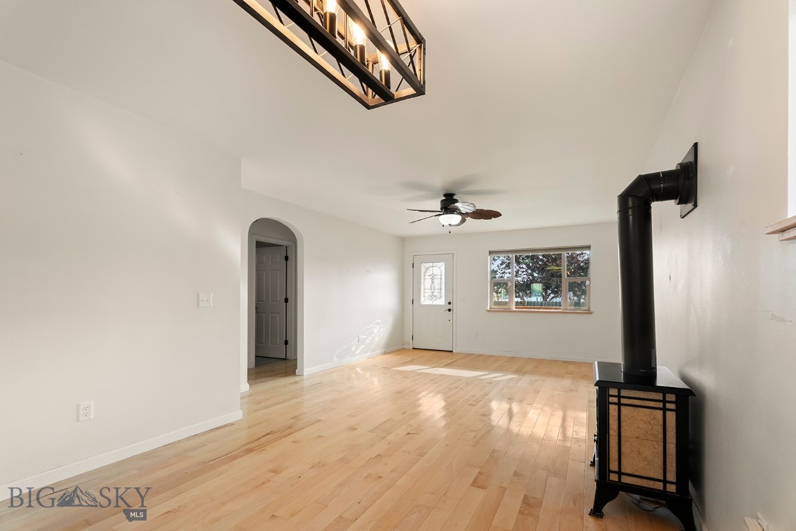 409 N Oak Street Property Photo 11
