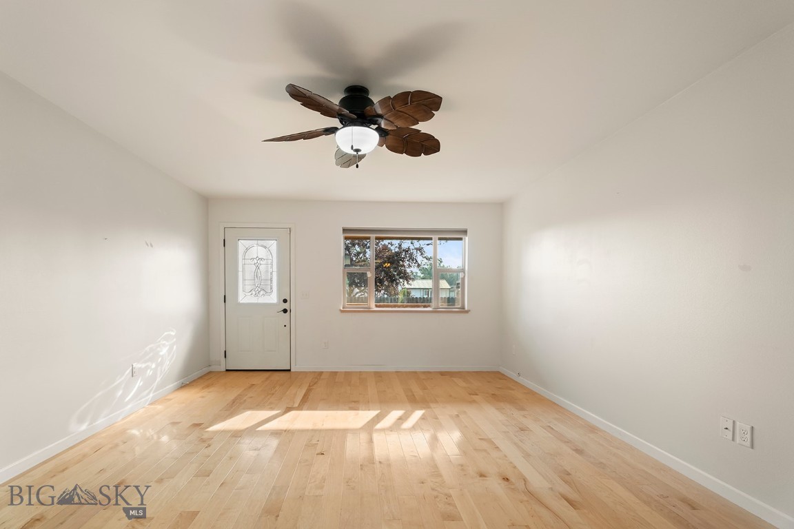 409 N Oak Street Property Photo 12