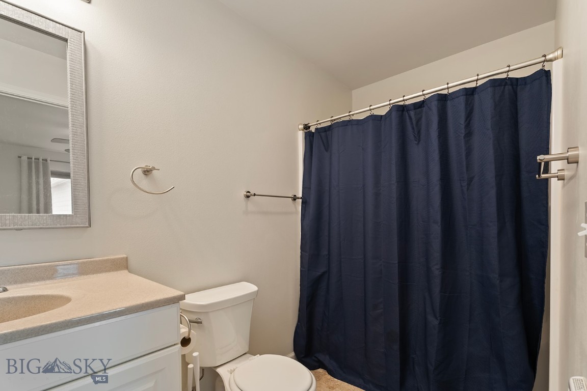 409 N Oak Street Property Photo 21