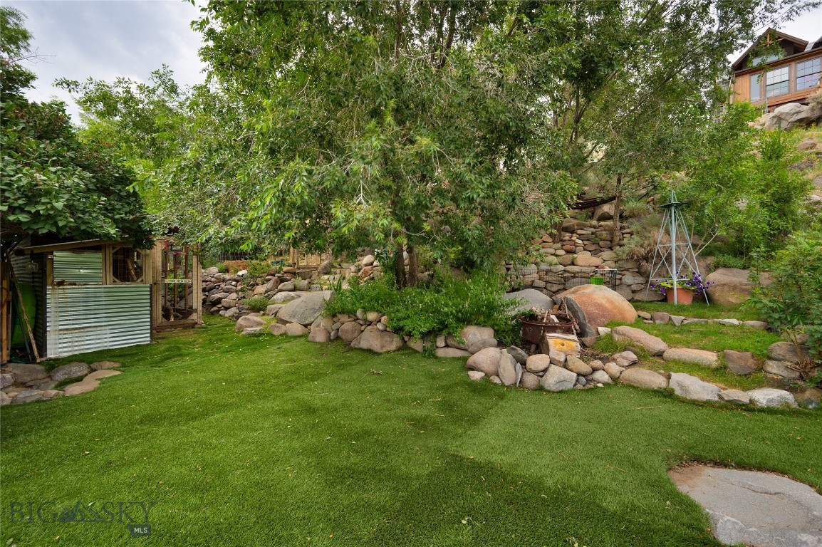 202 5th Street W Property Photo 33