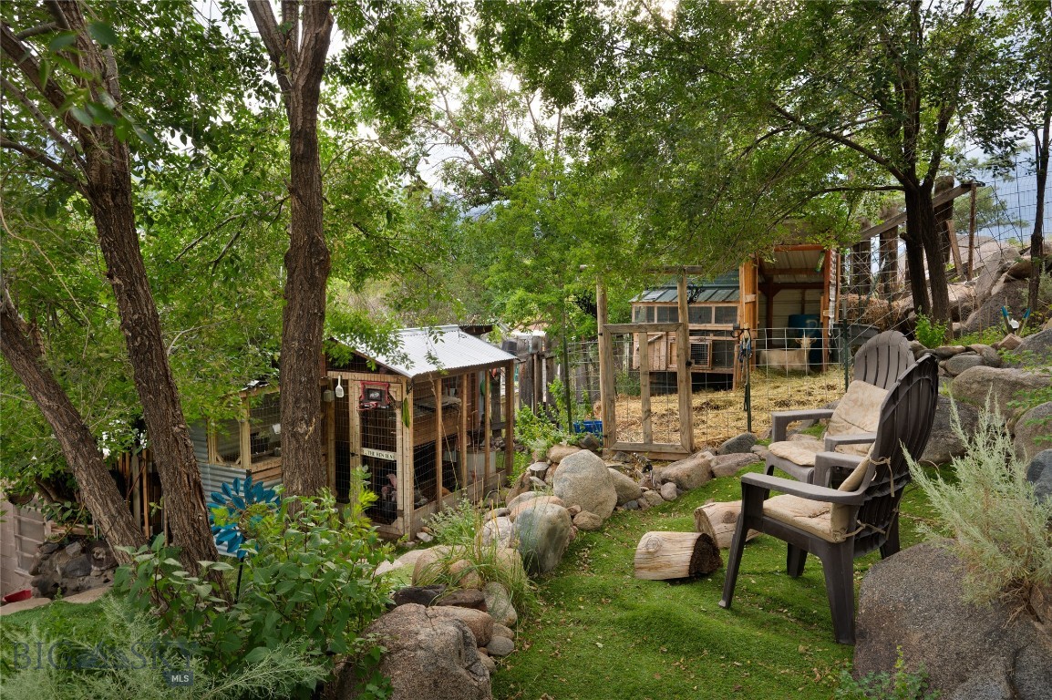 202 5th Street W Property Photo 43
