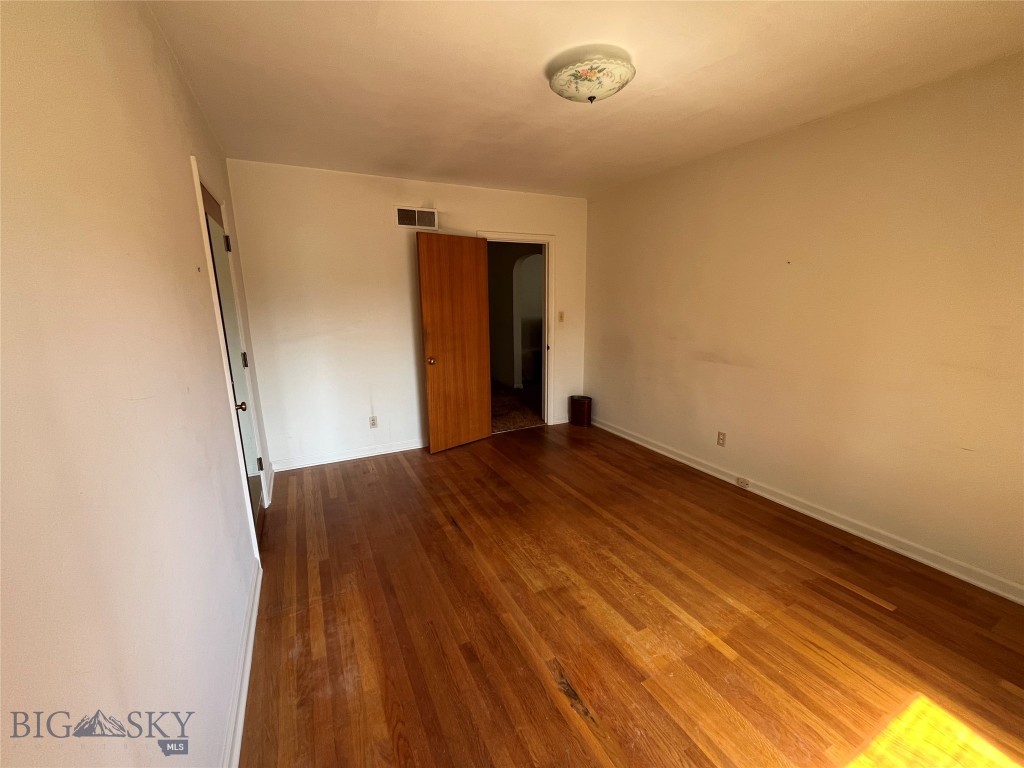 2625 Kossuth Property Photo 5