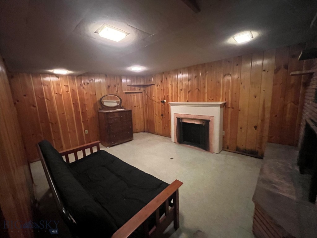 2625 Kossuth Property Photo 12