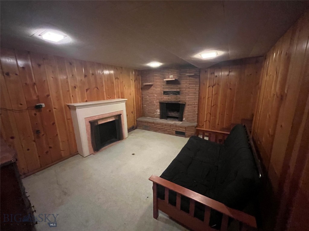 2625 Kossuth Property Photo 14