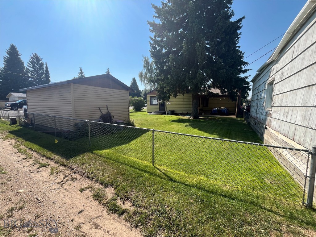 2625 Kossuth Property Photo 30