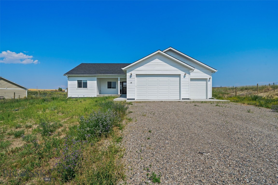 15 Santa Fe Trail Property Photo 1